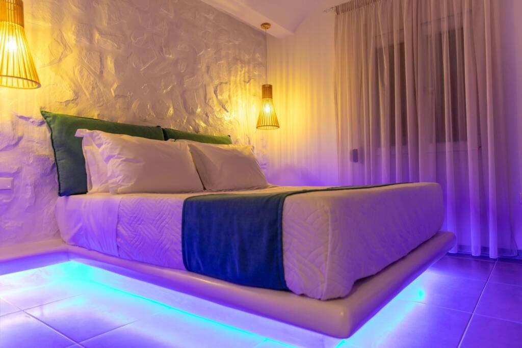 Arktos Luxury