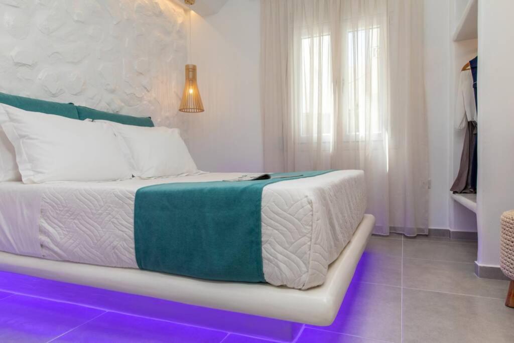 Arktos Luxury * Naxos City